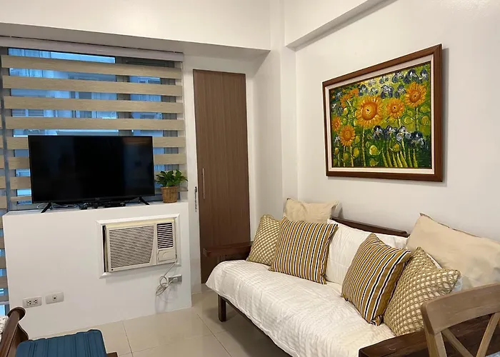 Telly\'S Studio Across Naia3